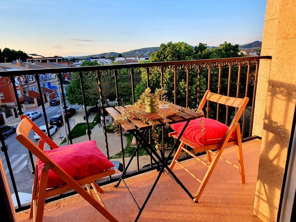 Apartamento Alameda Garden Yecla Luaran gambar
